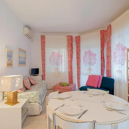 Apartment Il Giardino Di Manu - Private Garden And Parking